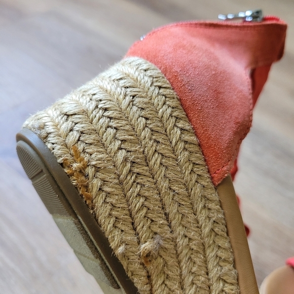 UGG Women's Yarrow Wedge Sandal Red Pepper Size US 9.5 - Picture 6 of 16